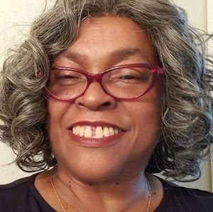 Meet your Posher, Dana